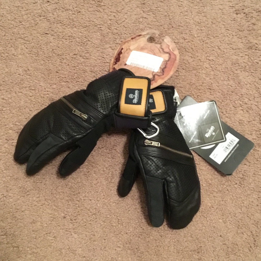 Swany Calvin lobster mitten